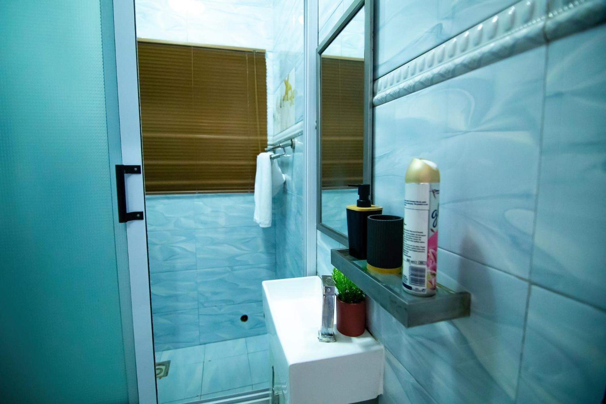 Stylish East Legon Apartment - Ac, Wi-Fi, Netflix Accra Esterno foto